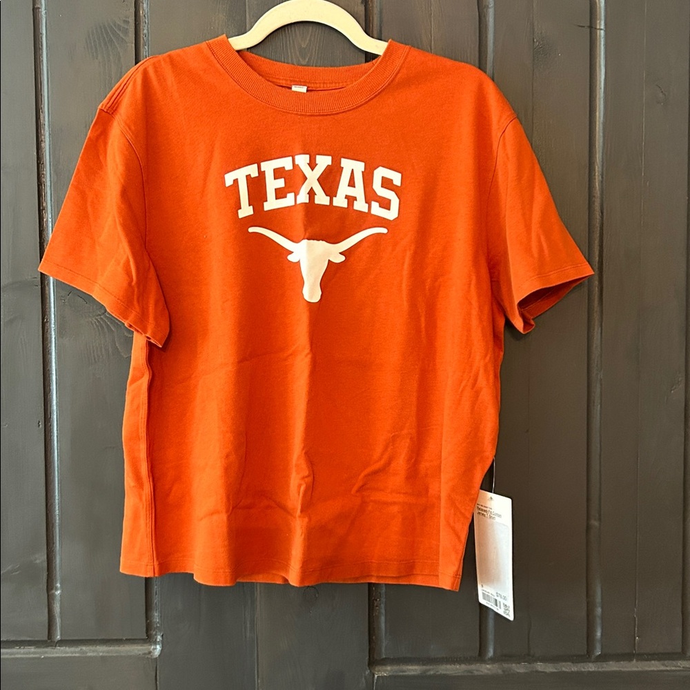 NWT. University of Texas lululemon shirt.